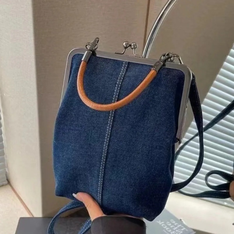 Interior Design News - New Vintage Style Women Handbag Fashionable