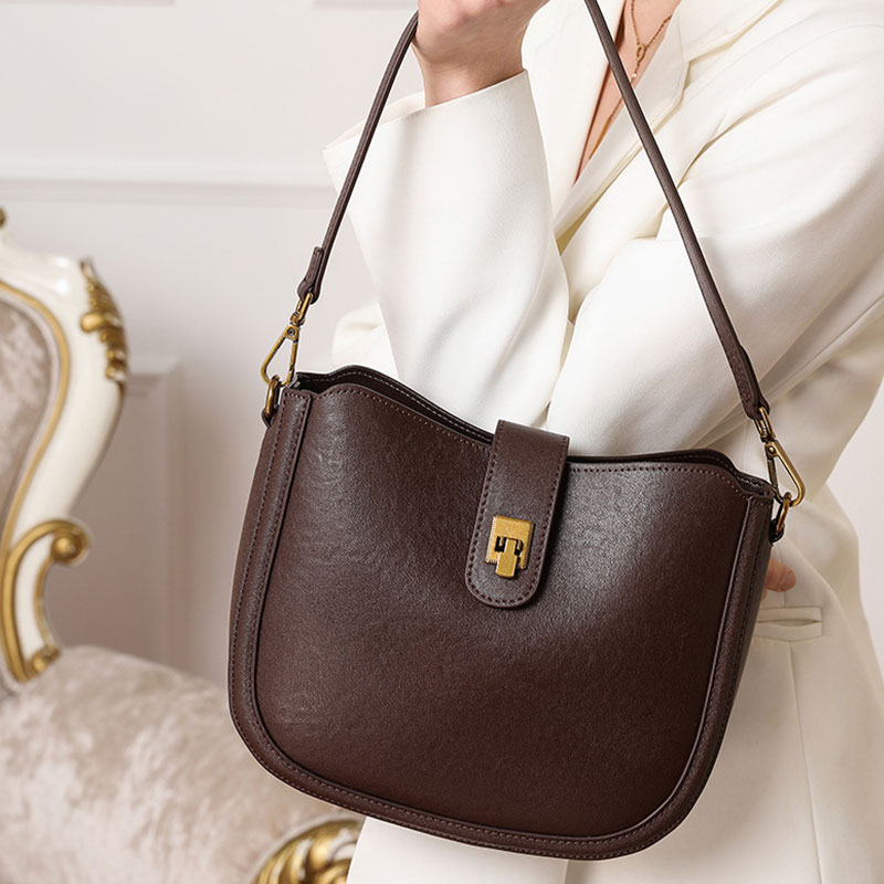 Interior Design News - New Cowhide Women‘s Shoulder Bag Luxury